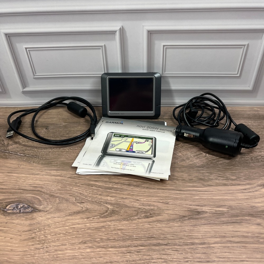 Garmin nüvi 260 Portable GPS Navigator 3.5" Gray Automotive Handheld Bundle